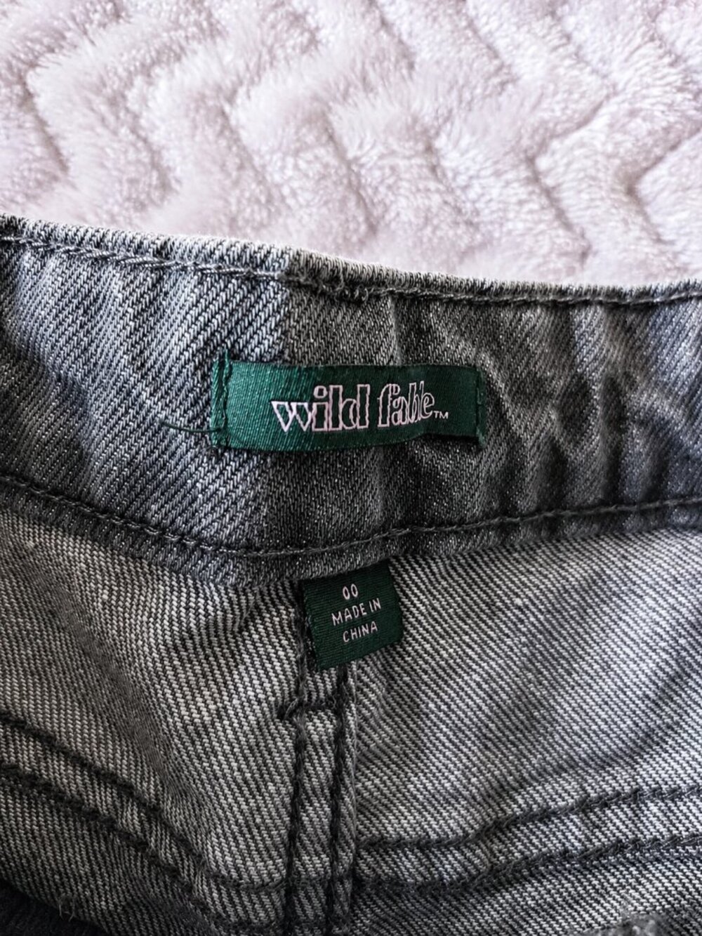 Wild Fable EasyRigid Rhinestone Studded Jeans Gray Size 00 NWT - Picture 7 of 13